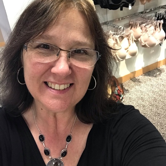 ((( MEET YOUR SELLER/BUYER ))) - Picture 4 of 12